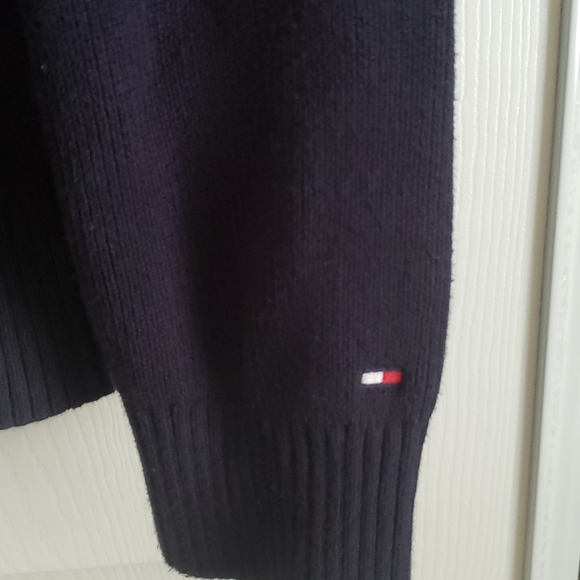 Tommy Hilfiger Thick Sweater - Picture 3 of 4